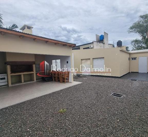 Casa · 170m² · 4 Ambientes · 1 Cochera