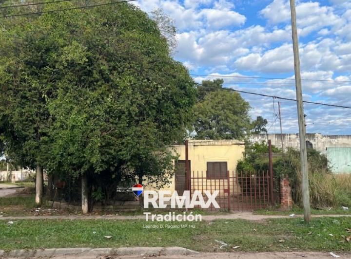 Casa · 90m² · 4 Ambientes · 1 Cochera