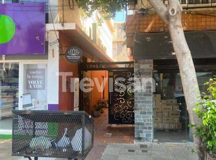 Local comercial · 65m²