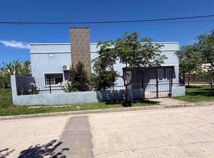 Casa · 110m² · 5 Ambientes · 1 Cochera