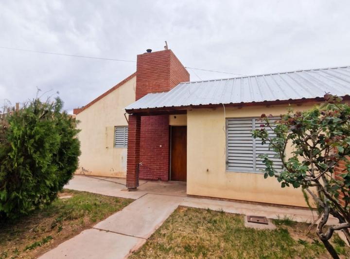 Casa · 180m² · 5 Ambientes · 1 Cochera
