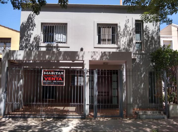 Casa · 170m² · 6 Ambientes · 1 Cochera