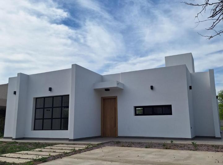 Casa · 140m² · 4 Ambientes