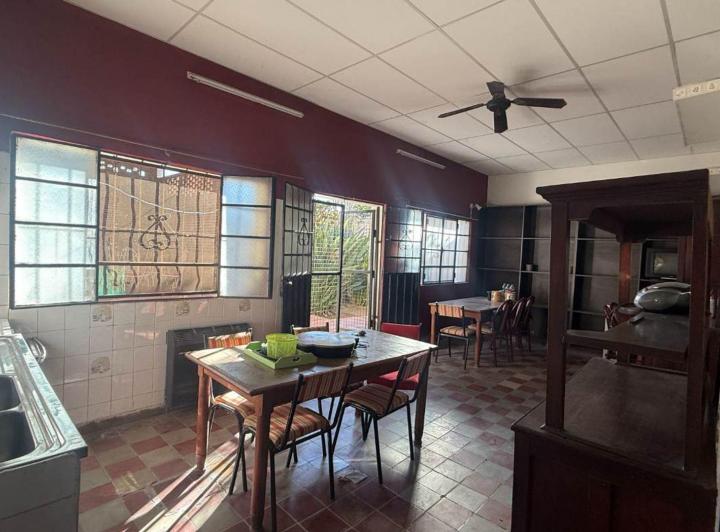 Casa · 140m² · 6 Ambientes