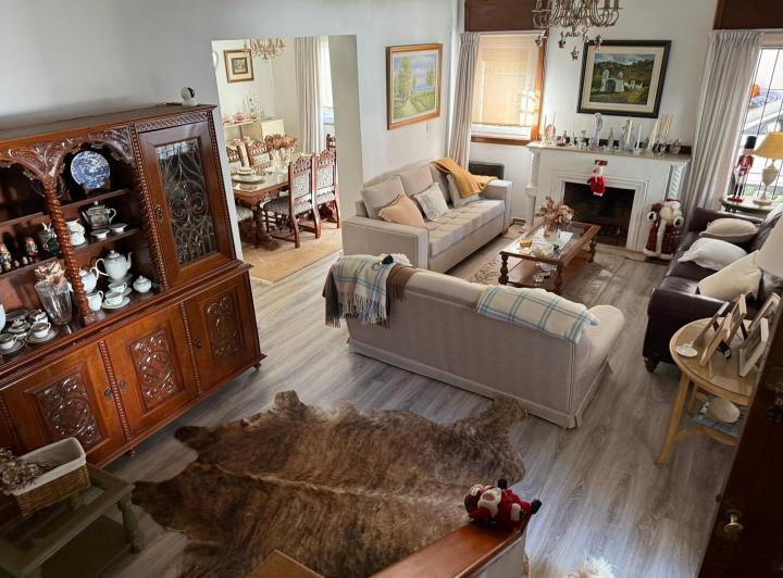 Casa · 350m² · 4 Ambientes · 2 Cocheras
