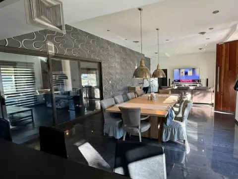 Se alquila casa nivel premium country valle viejo