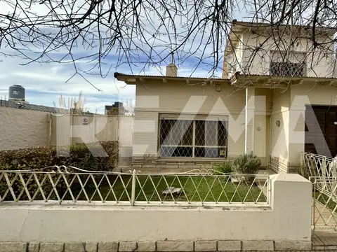 Casa 4 dormitorios barrio rosauer cipolletti
