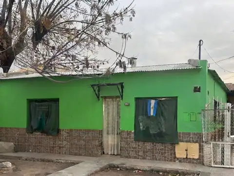 Casa y 6 departamentos en venta. ideal inversiones