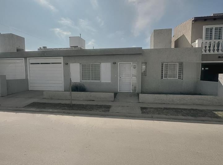 Casa · 75m² · 3 Ambientes · 1 Cochera
