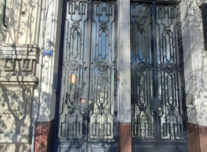 Local comercial · 174m² · 8 Ambientes