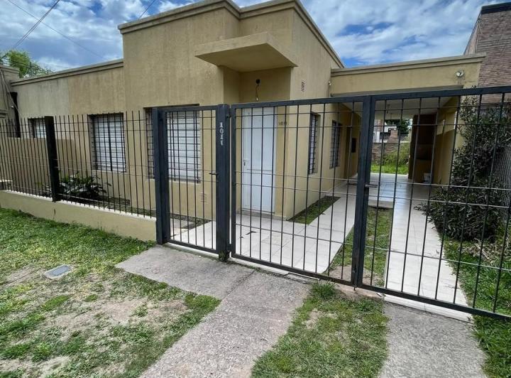 Casa · 200m² · 1 Cochera
