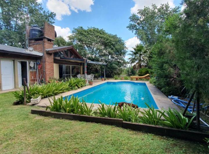 Casa · 156m² · 5 Ambientes · 2 Cocheras