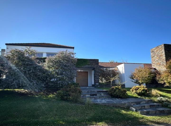 Casa · 400m² · 13 Ambientes