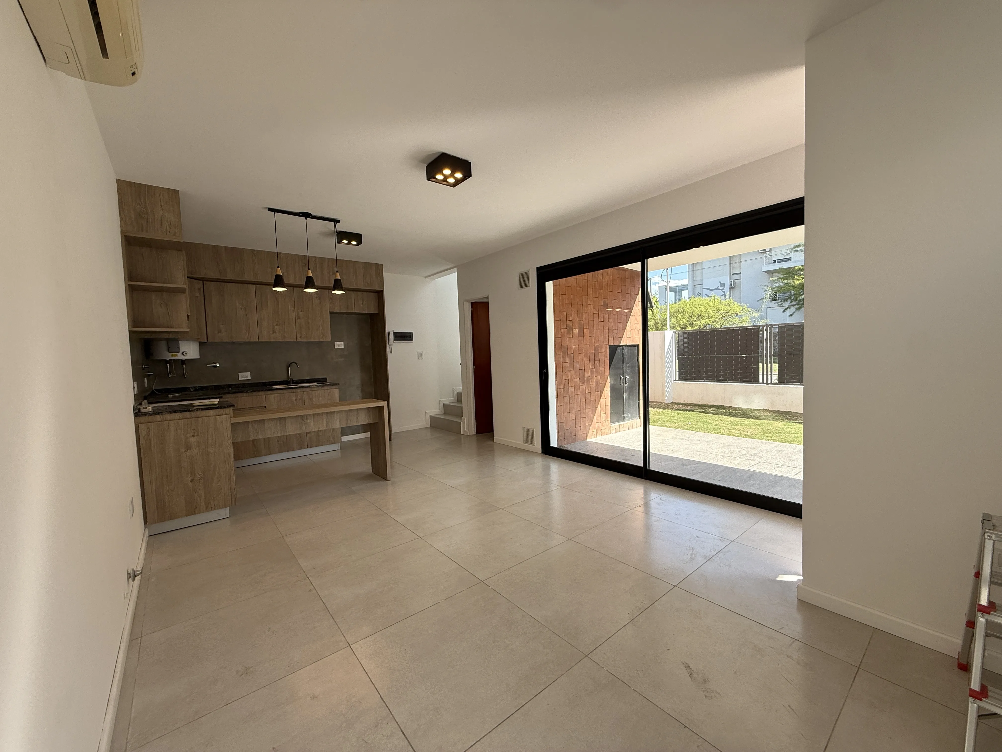 Duplex en housing en Alquiler