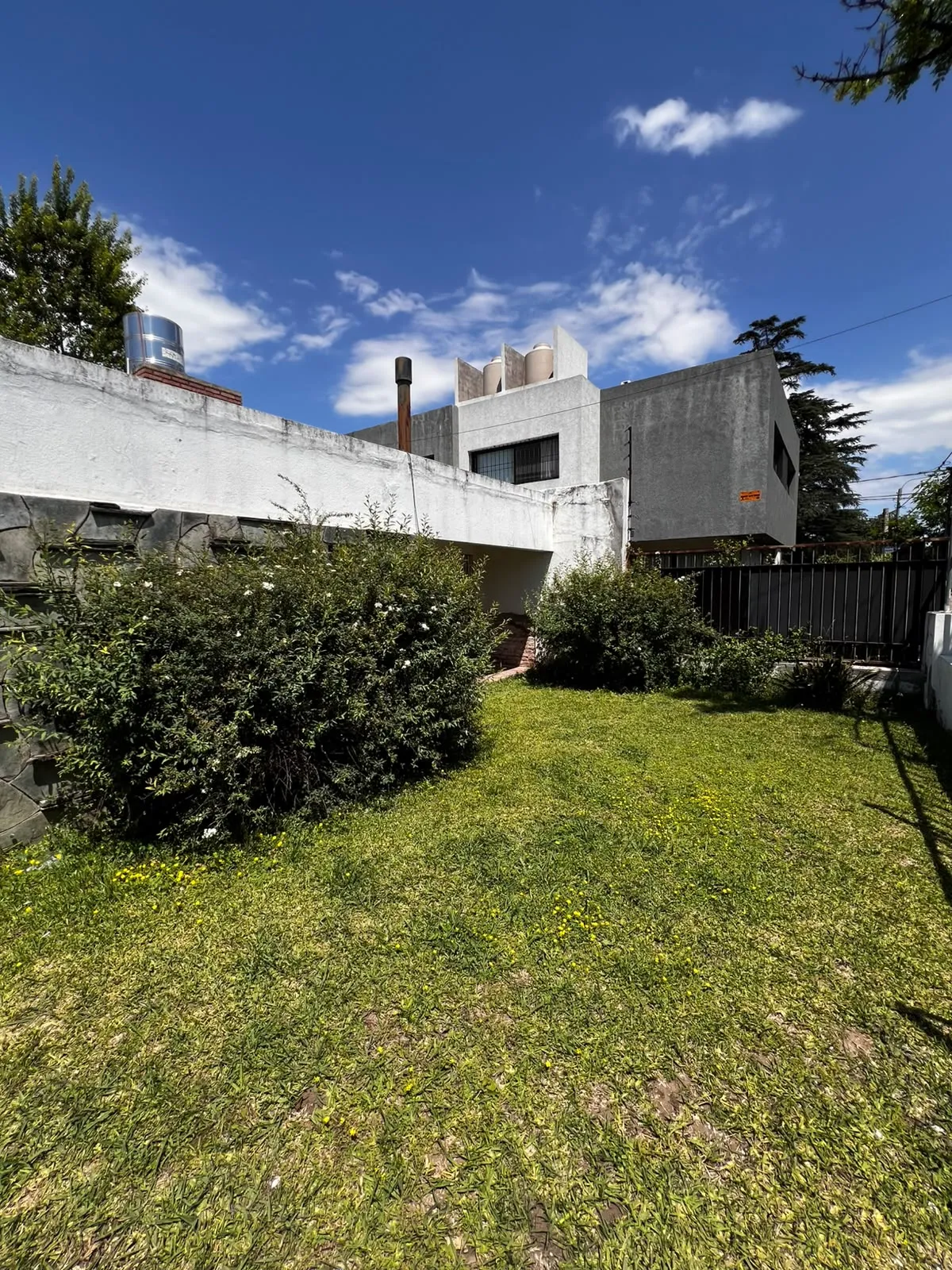 Alquilo Casa 3 Dorm. con Cochera y asador Alto Verde
