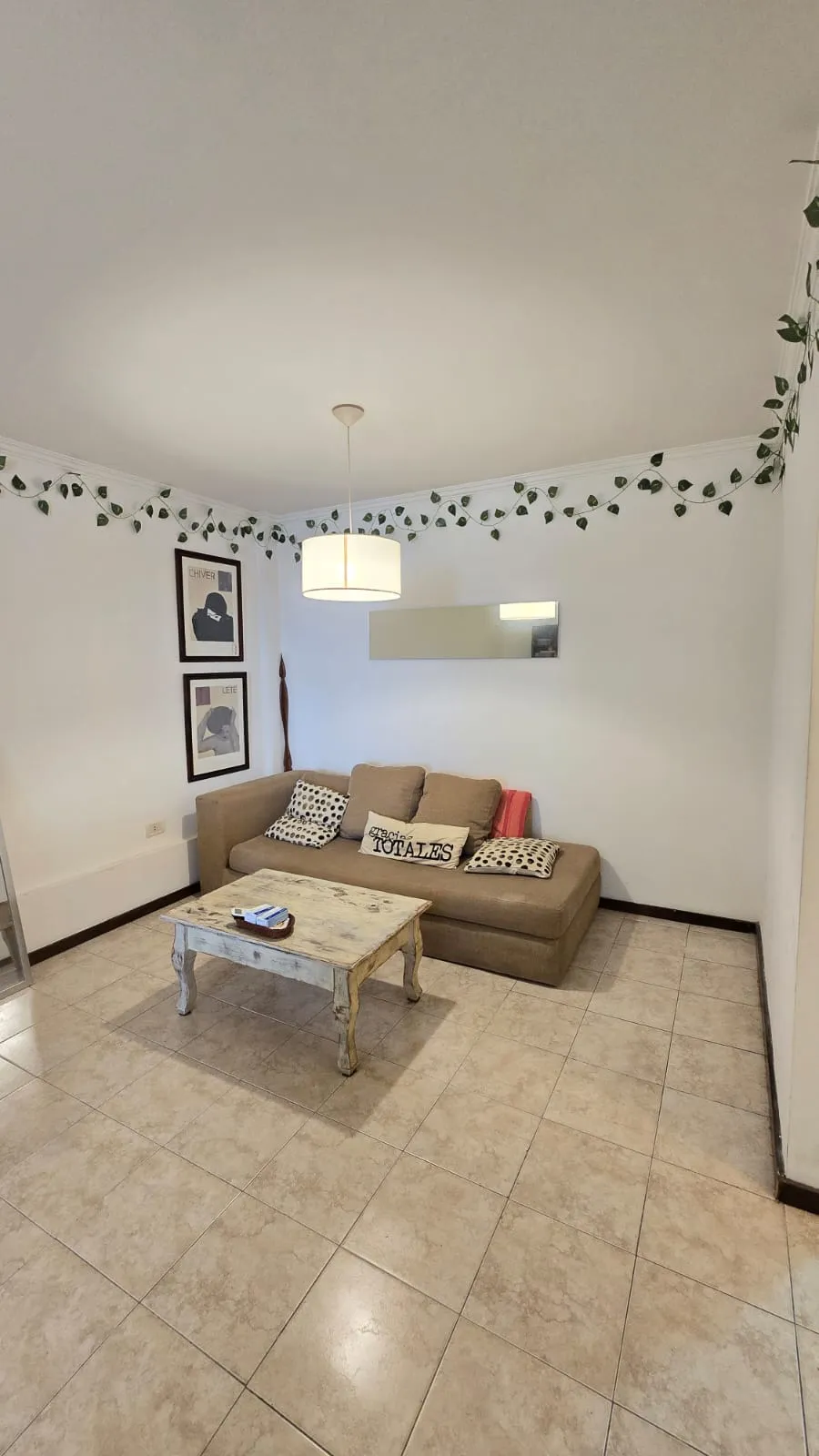 Un Dormitorio con Balcon en Nueva Cordoba