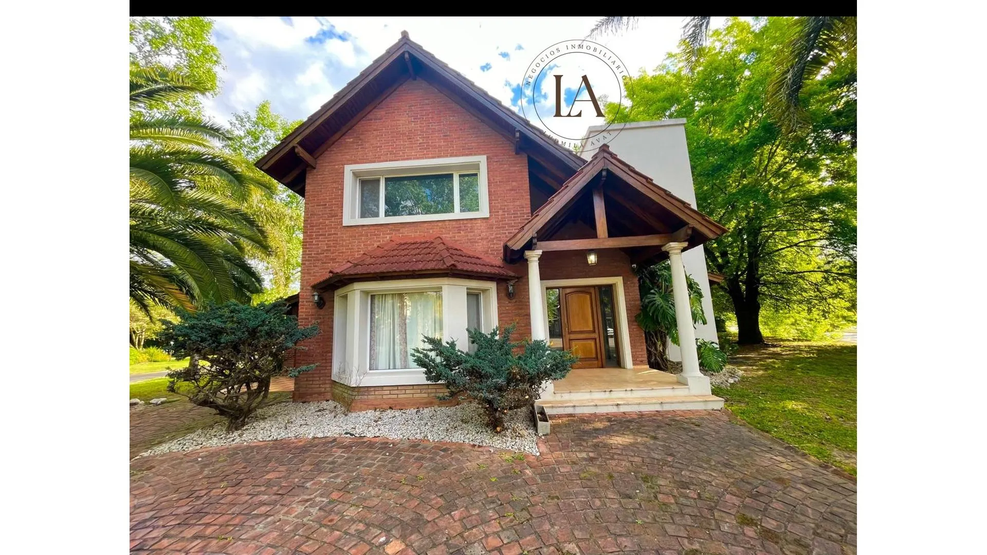 CASA EN ALQUILER ANUAL, MORENO