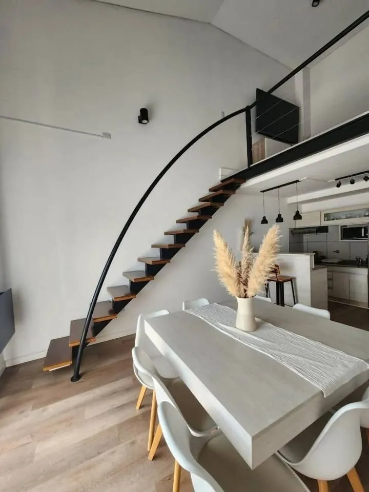 OPORTUNIDAD DUPLEX DE DISEÑO FRENTE A PLAZA JERONIMO DEL BARCO