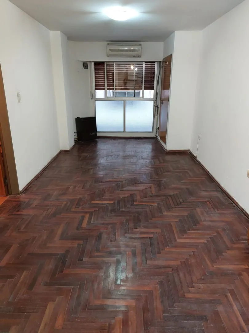 ALQUILER MONOAMBIENTE CHACABUCO Y SAN JUAN