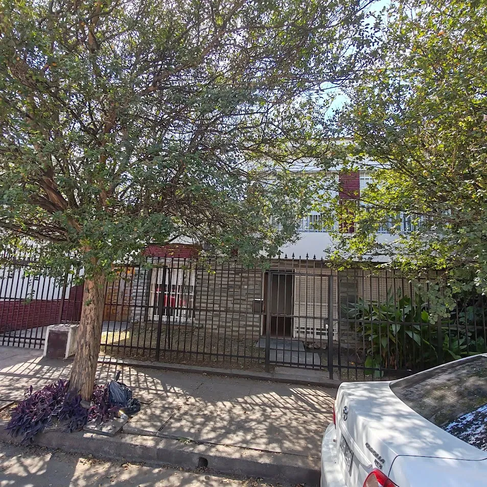 VENDO CASA DE 4 DORM. EN B° CRISOL! TARRAGONA 1321 U$D 110.000