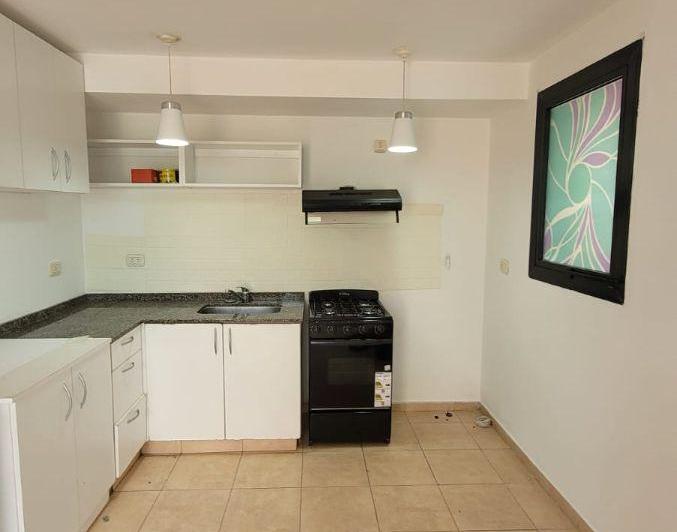 Casa · 100m² · 7 Ambientes · 1 Cochera