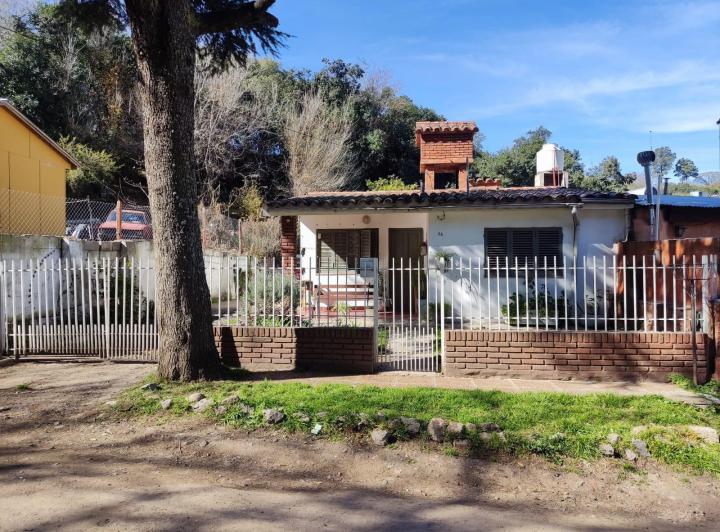 Casa · 136m² · 4 Ambientes · 2 Cocheras