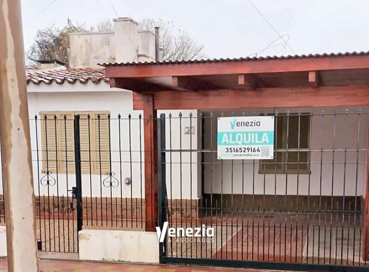 Casa · 50m² · 4 Ambientes · 1 Cochera