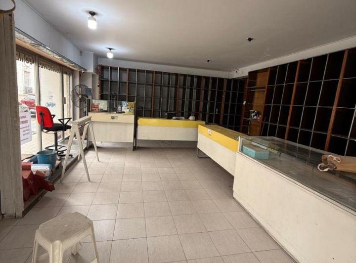 Local comercial · 80m² · 3 Ambientes