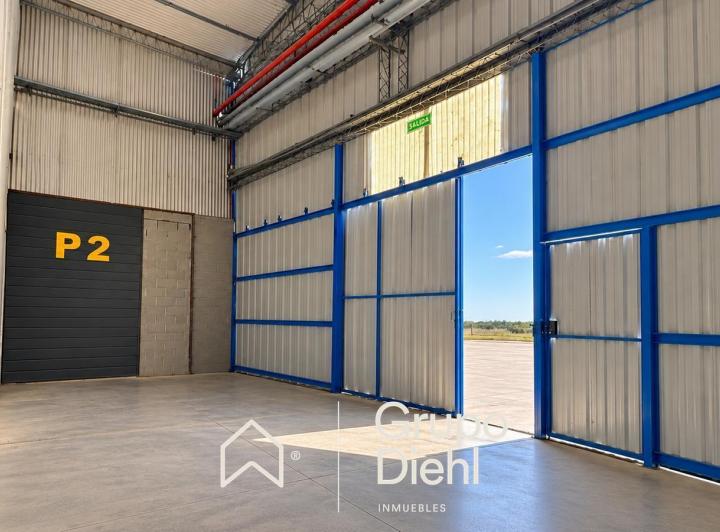 Bodega-Galpón · 1102m² · 6 Ambientes
