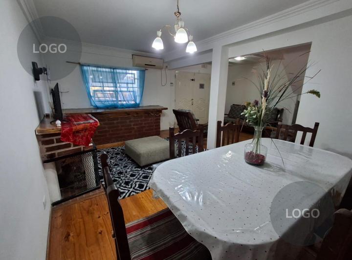 Casa · 147m² · 4 Dormitorios · 1 Cochera
