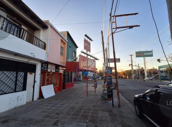Local comercial · 110m² · 3 Ambientes