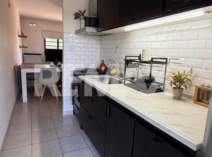 Casa · 60m² · 3 Ambientes · 2 Cocheras