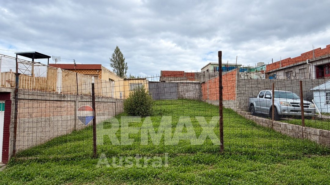 TERRENO BARRIO CEFERINO NAMUNCURA, 200M2
