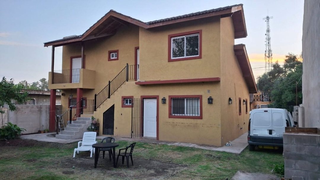 VENTA CASA 4 AMBIENTES LA CAUTIVA  PTE:DERQUI