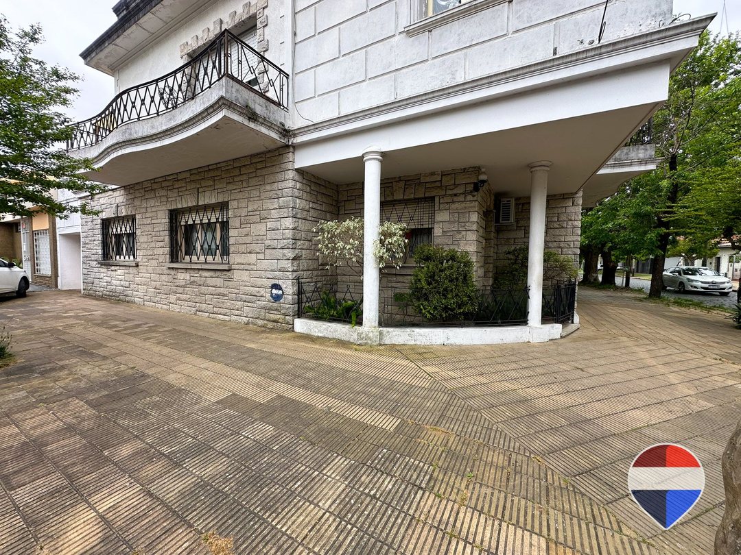 PH 3 AMBIENTES EN VENTA BANFIELD