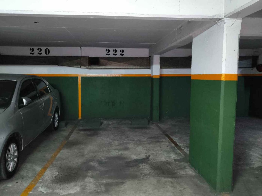 COCHERA EN VENTA RECOLETA