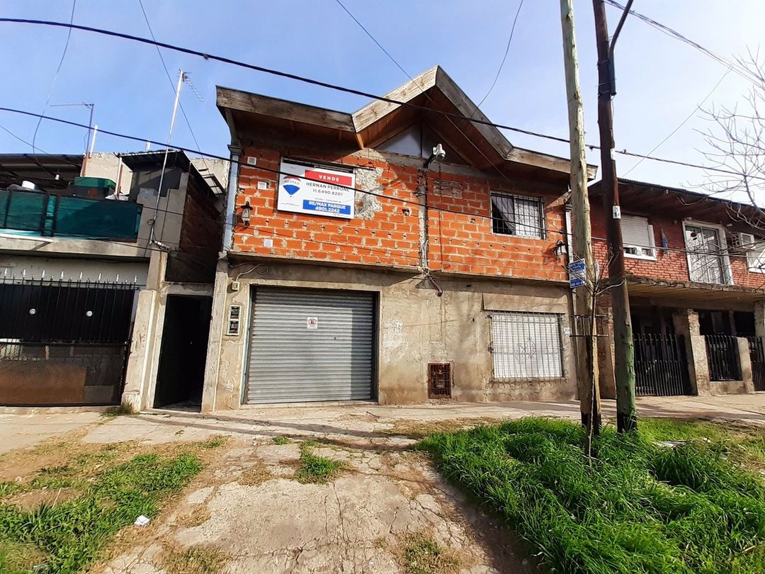 Oportunidad: 2 Viviendas + Local. Ideal Inversión