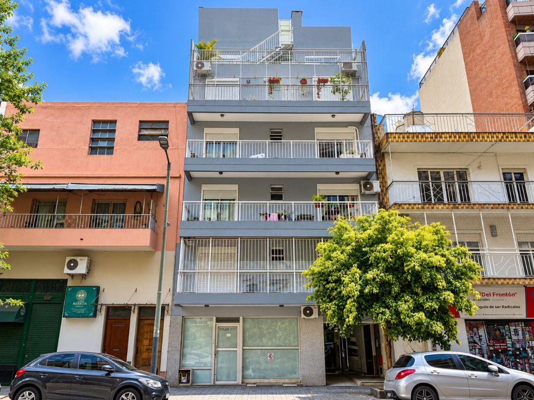 LOCAL EN VENTA EN PALERMO | SOLER AL 3200 | 133 M²