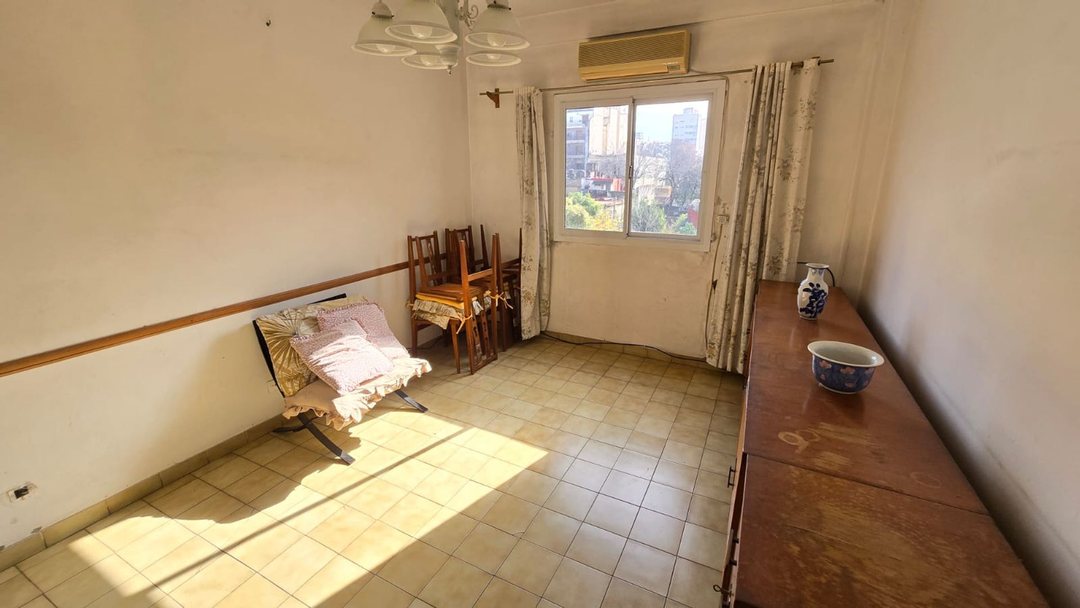 VENTA PH 3 AMBIENTES 3ERO POR ESCALERA FLORESTA