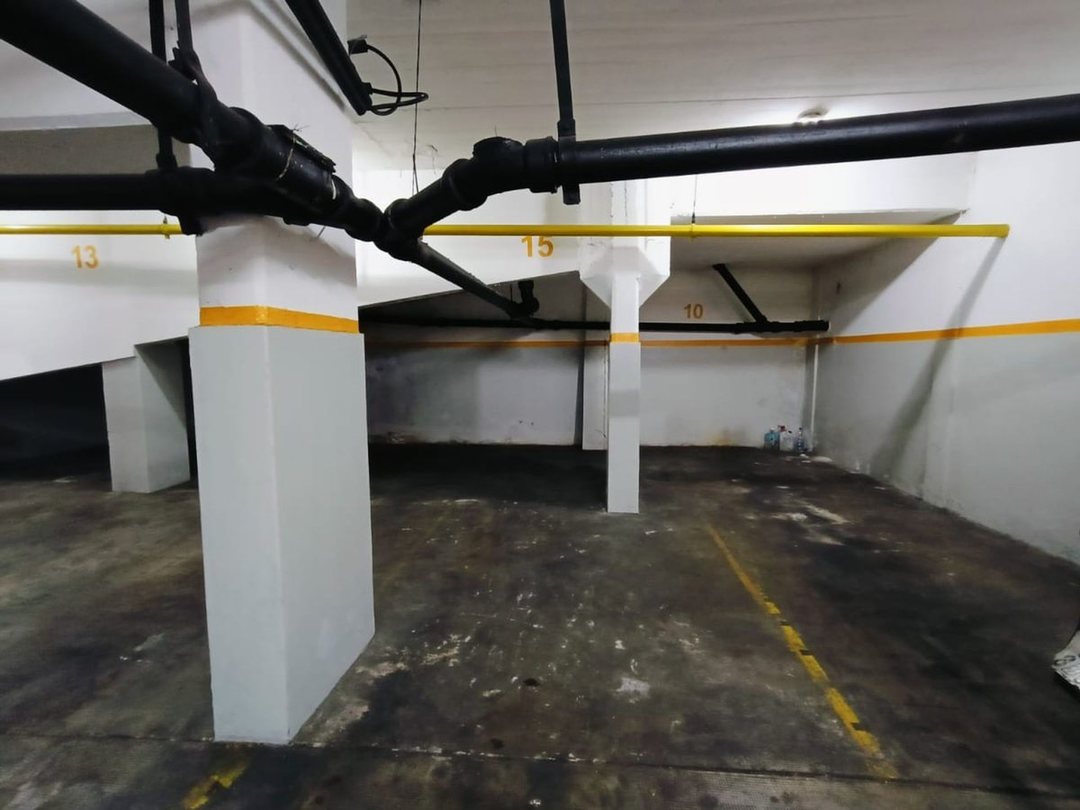 VENTA - COCHERA CUBIERTA - VILLA URQUIZA CENTRO