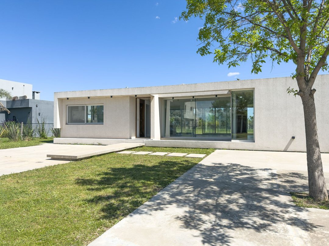 Venta casa a estrenar Haras Santa Maria una planta