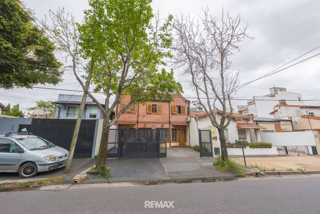 Alquiler casa/dúplex,5 amb, jardín,parrilla,Olivos