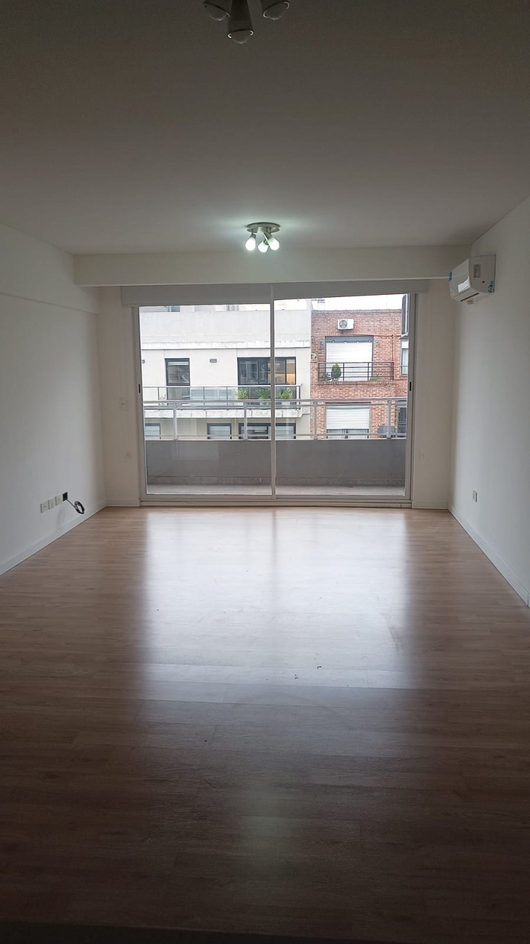 EN ALQUILER DEPTO 2 AMB CON BALCON VILLA URQUIZA