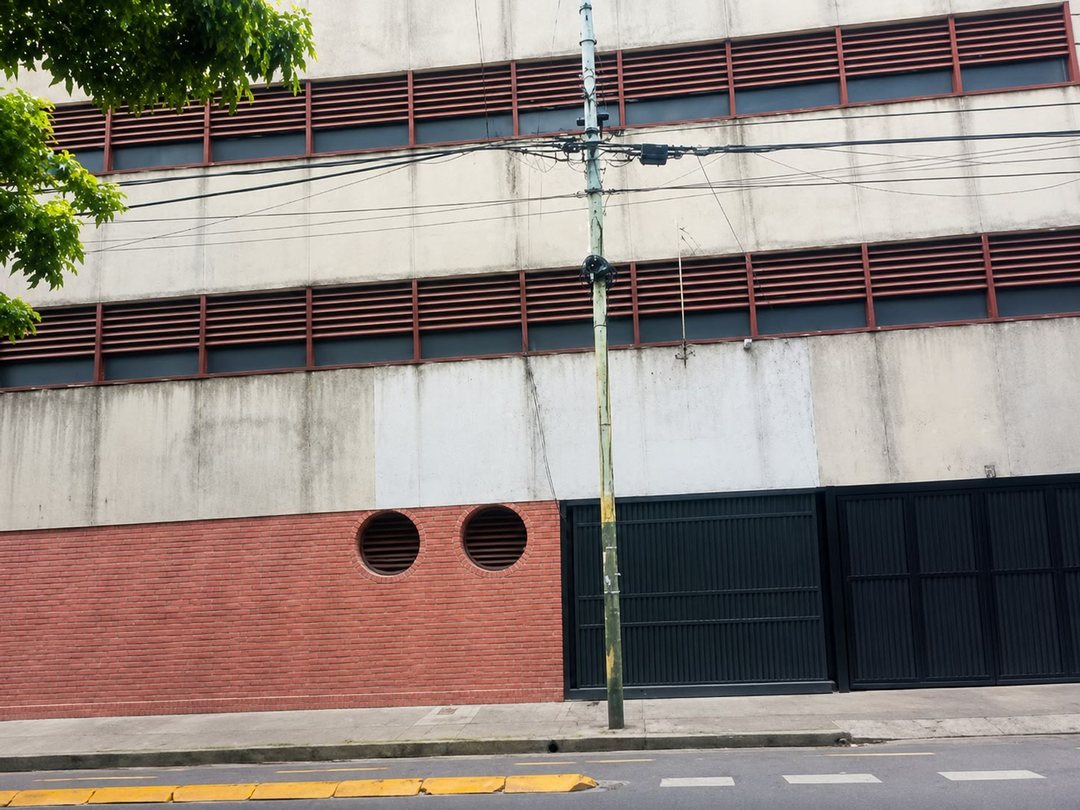 COCHERA 12,50 M2  ALMAGRO A METROS AV. RIVADAVIA