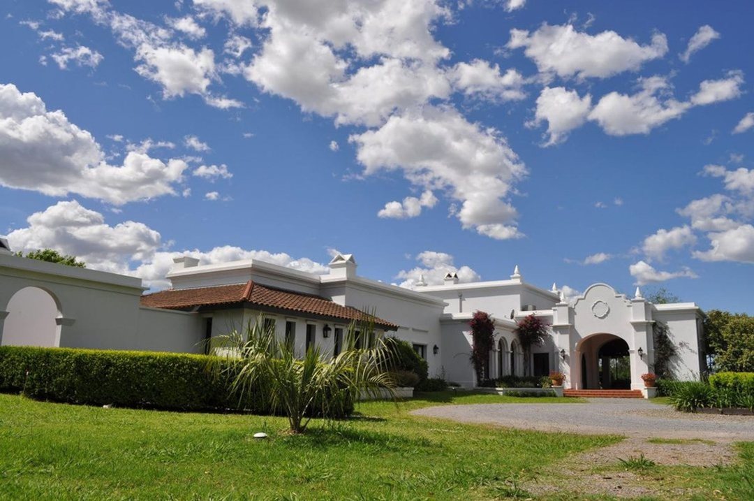 Venta lote de 1 ha con escritura La Macarena