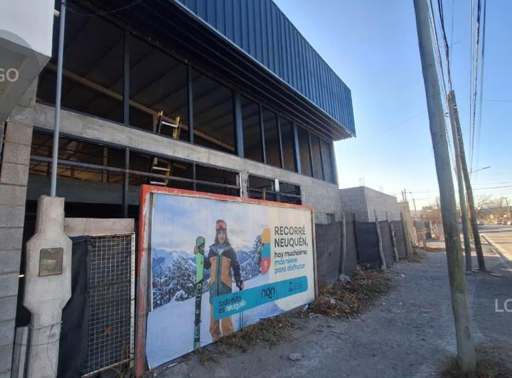 Local comercial · 220m² · 2 Ambientes