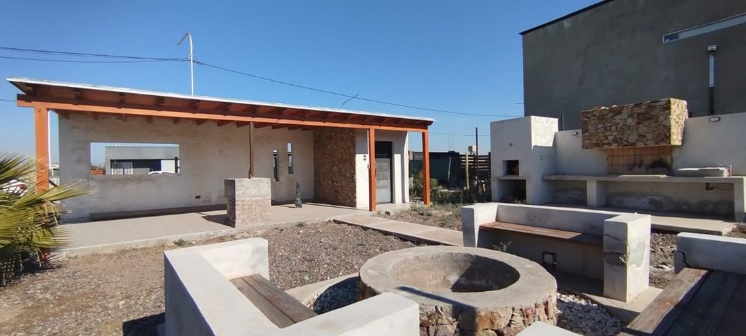 Lote y quincho en Venta en B° Las Margaritas Maipú