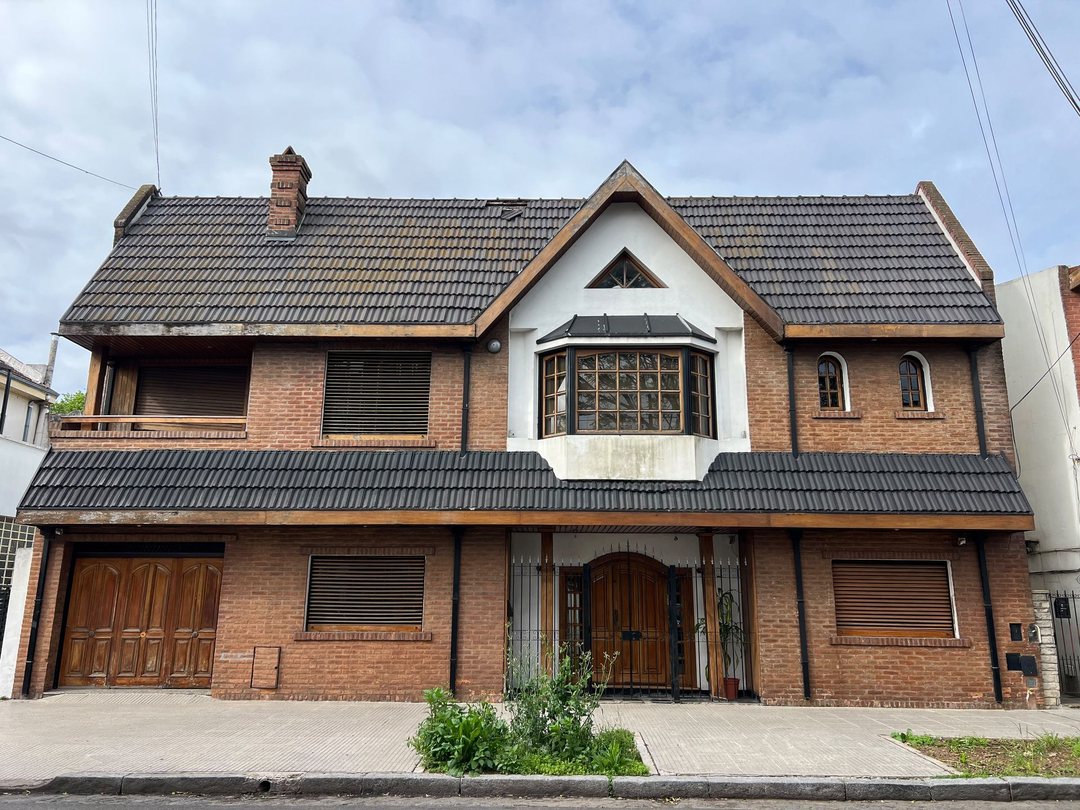 CASA 6 AMBIENTES VENTA VILLA LUGANO APTO CREDITO