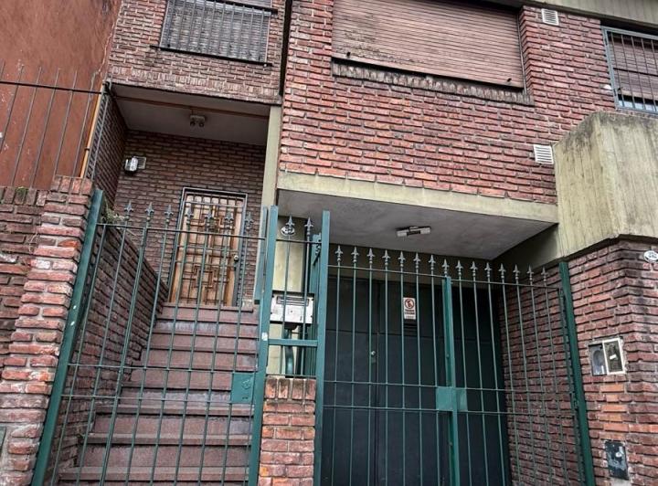 Terreno · 263m² · 6 Ambientes · 2 Cocheras