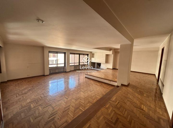 Departamento · 210m² · 3 Dormitorios · 1 Cochera